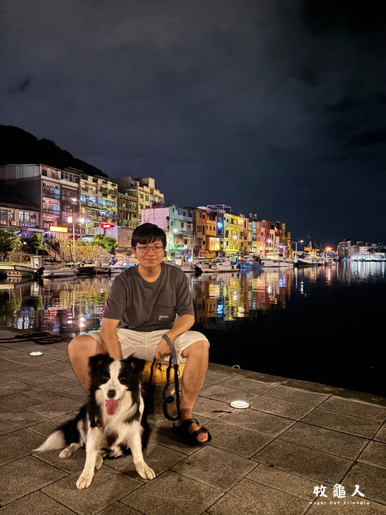 正濱漁港彩虹屋&熱狗公車亭